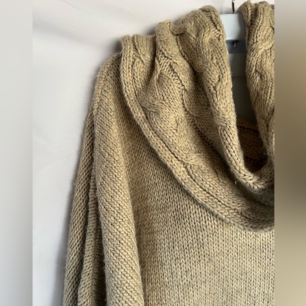 Sweater - Picture 2 of 2
